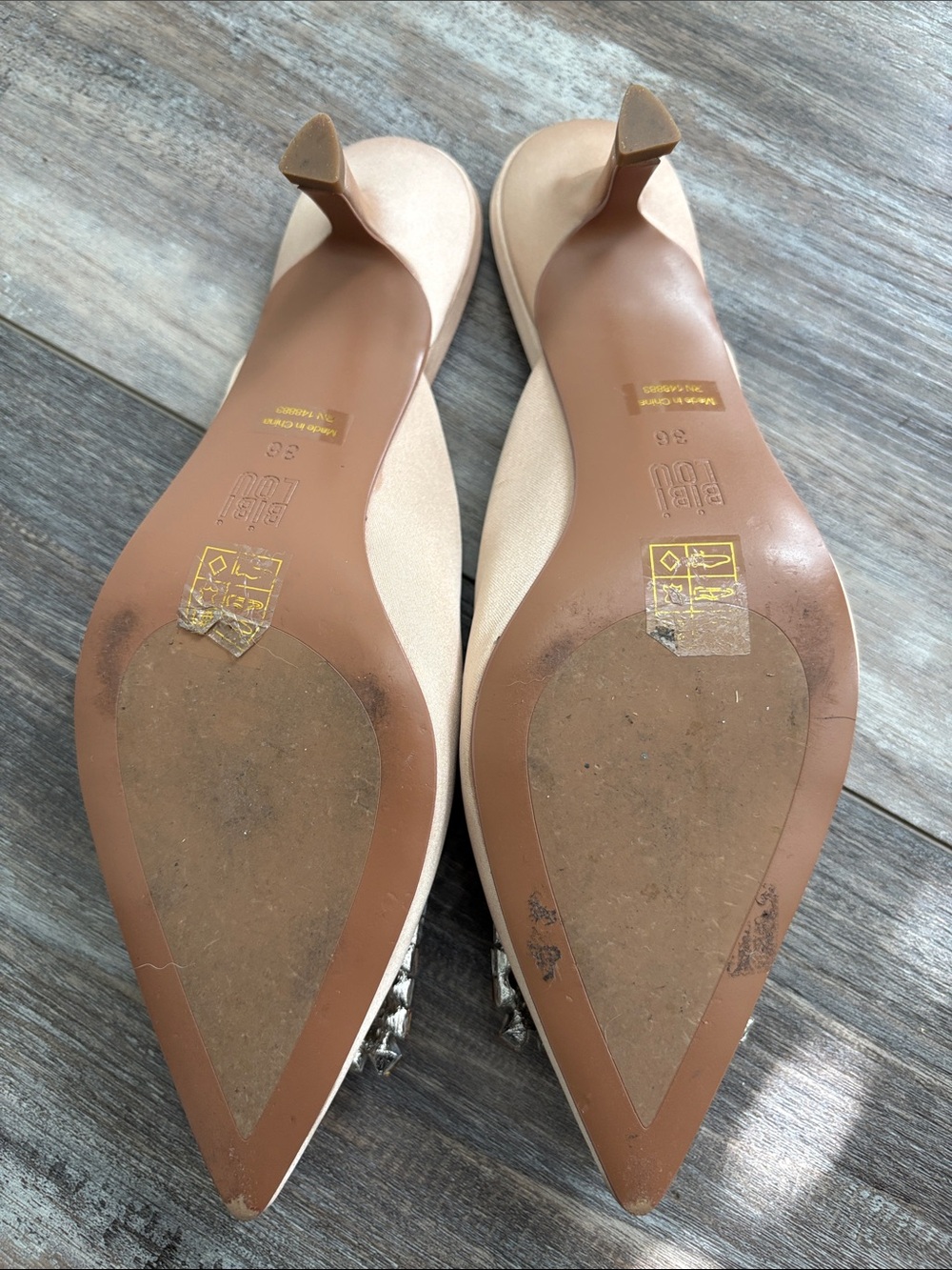 ANTHROPOLOGIE BIBI LOU Cream Satin Mules with Rhinestone Embellishment Size 36 - Picture 7 of 11